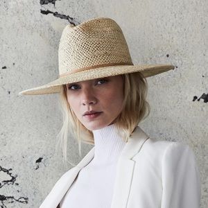 Janessa Leone Hart Hat size small